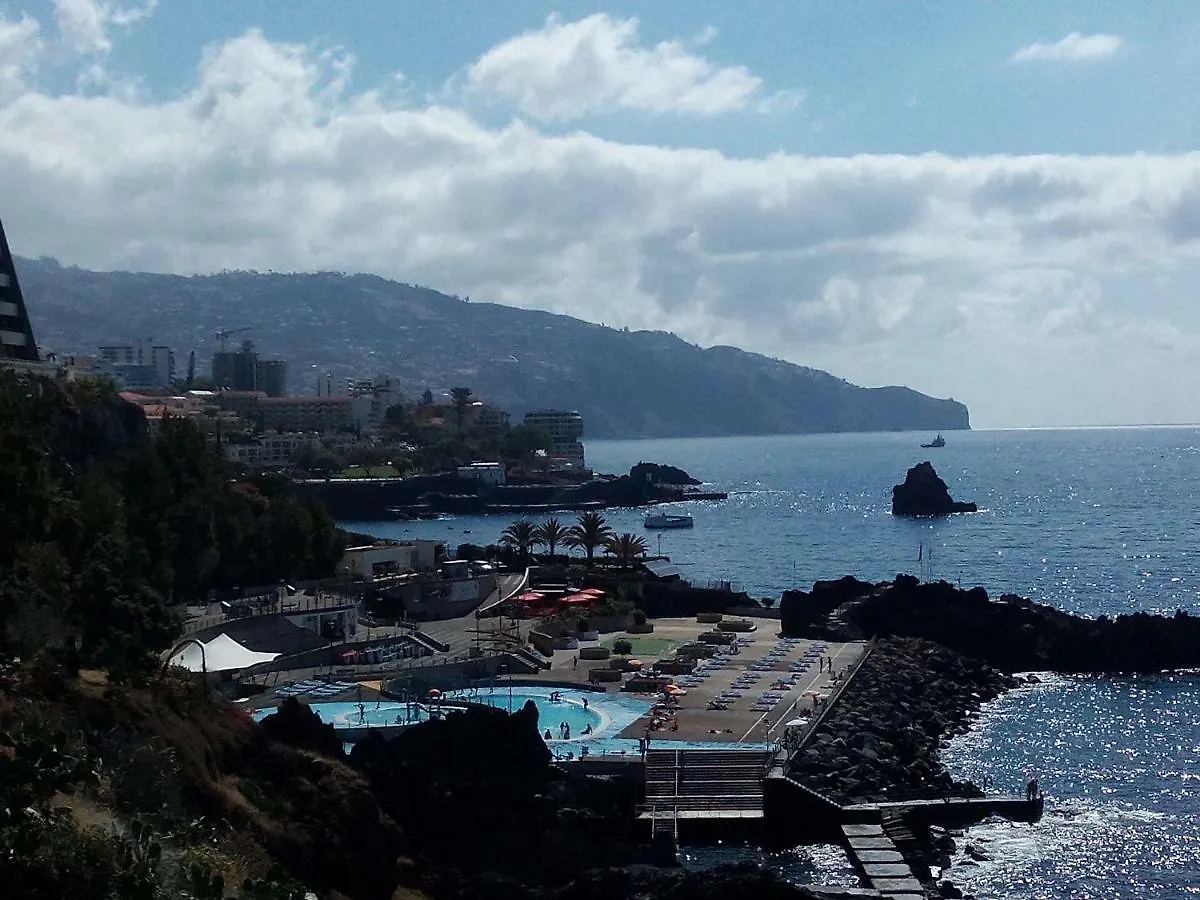 Apartamentos América - Blue Sea II Funchal  Portugal